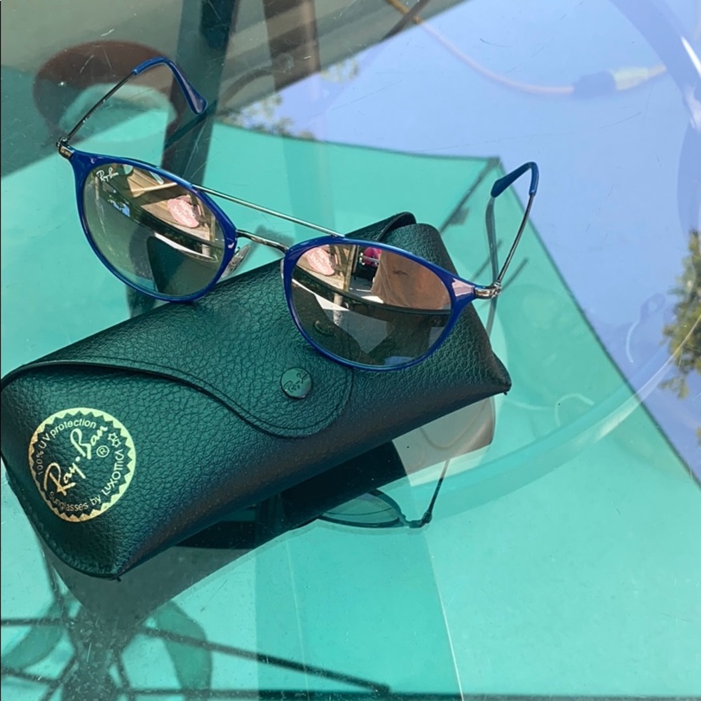 Women’s ray bans